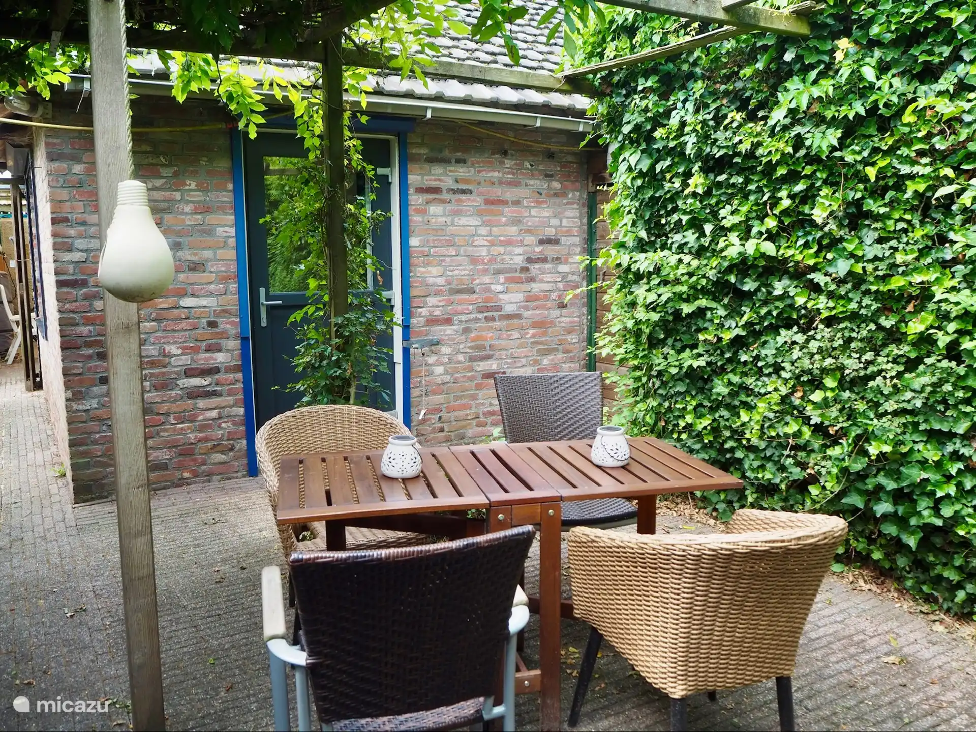 Terrasse vom Schlafzimmer