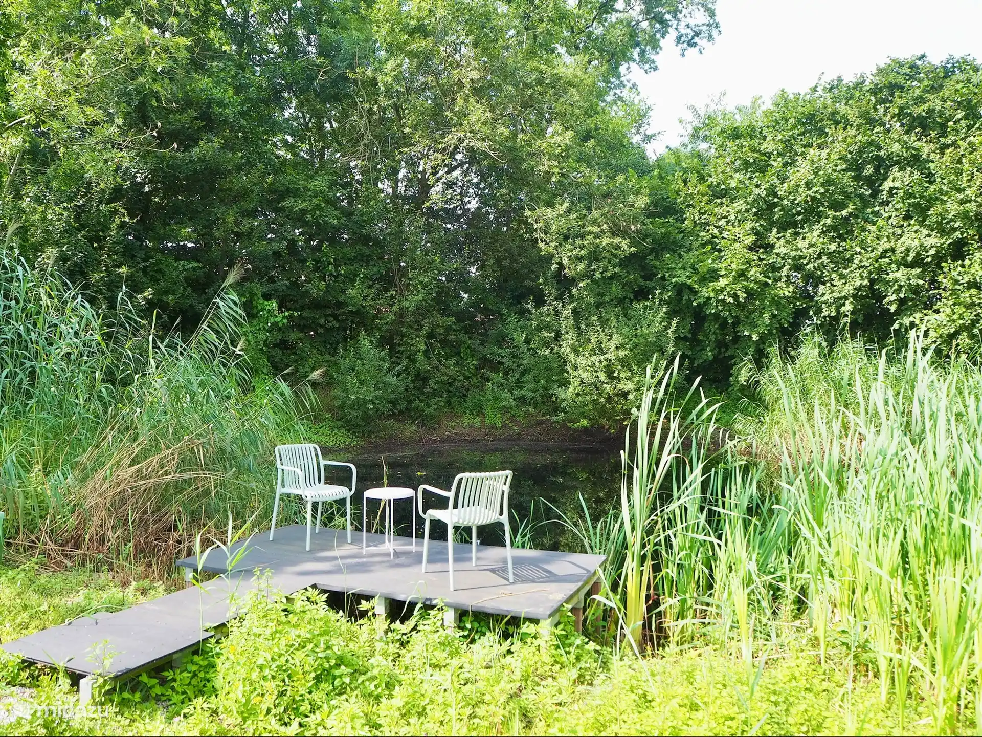 Sitz auf dem Steg am Niedermoor