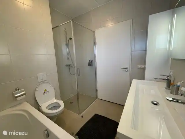 Blue Bay L’océan  | Curaçao, Curaçao-Centre, Blue Bay - appartement Salle de bain 1