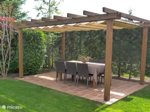 Villa Brenda Torre Mirona Resort en España, Costa Brava, Navata - villa Pérgola acogedora