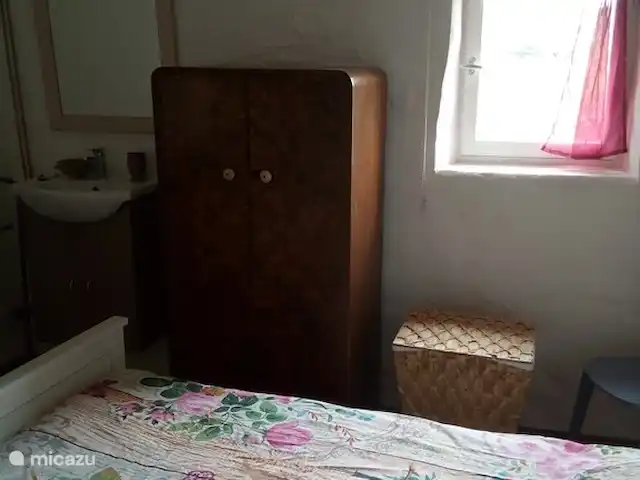 Normandie tricolore, 3 gîtes | France, Orne, Ménil-Vin - maison de vacances Chambre du bas Gite Rouge