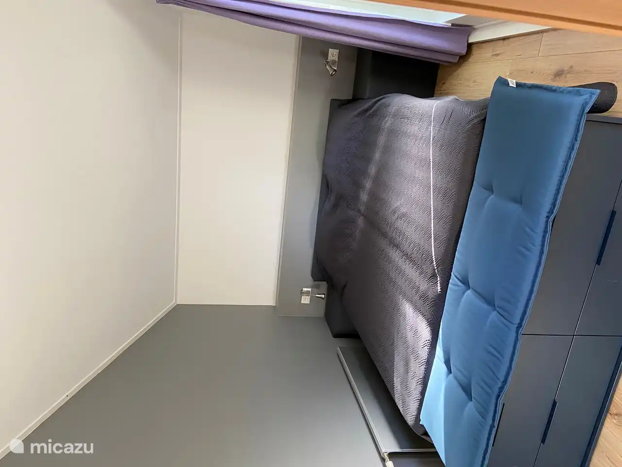 Bedroom 1 (photo 2v2) - downstairs