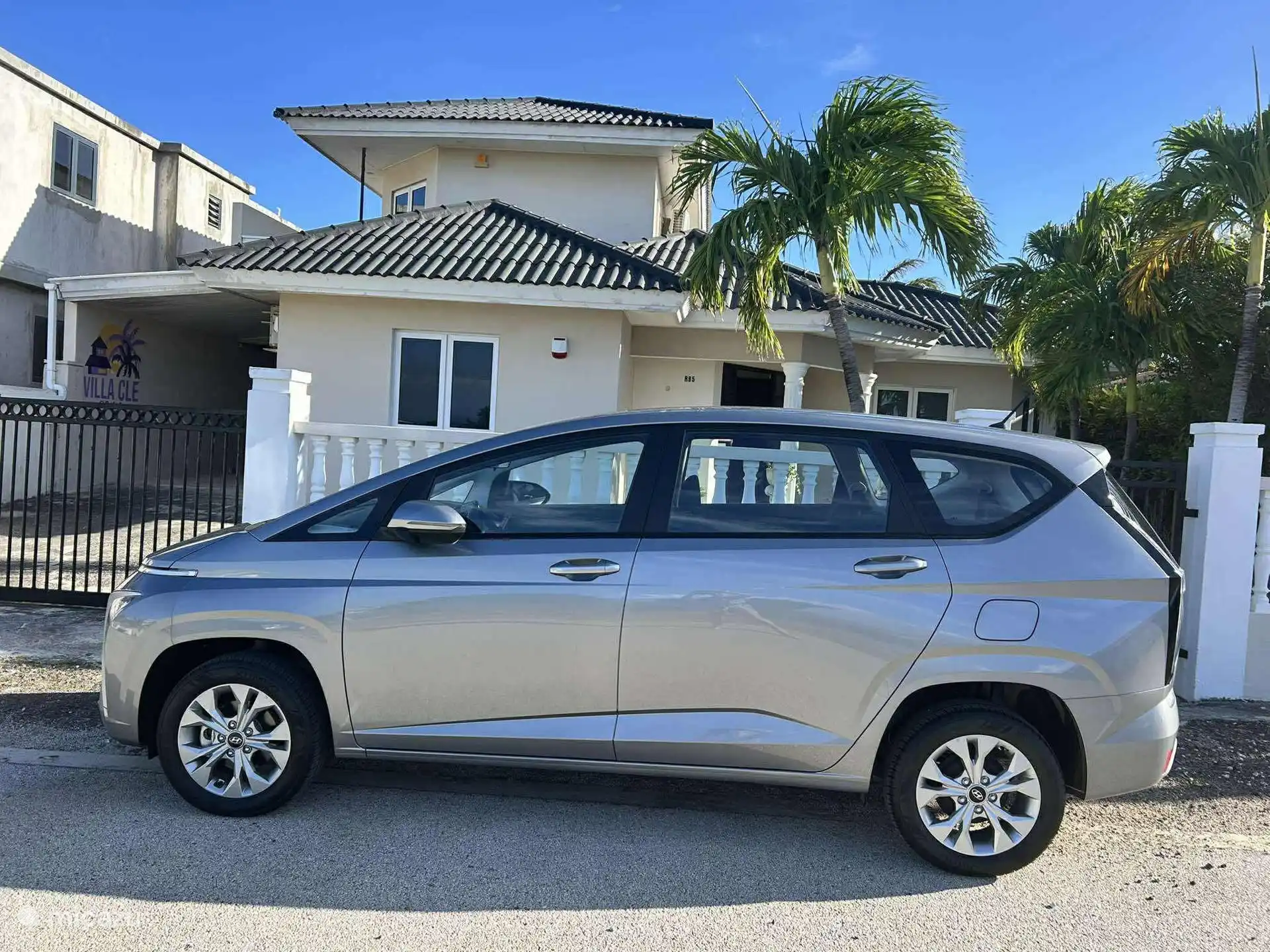 Nuevo SUV Hyundai Stargazer 7 plazas.