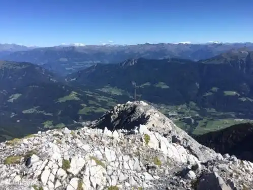 Photo village from the Polinik