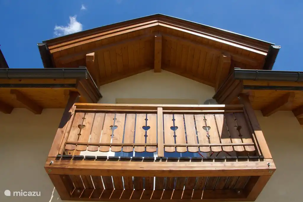 Balcony to large bedroom