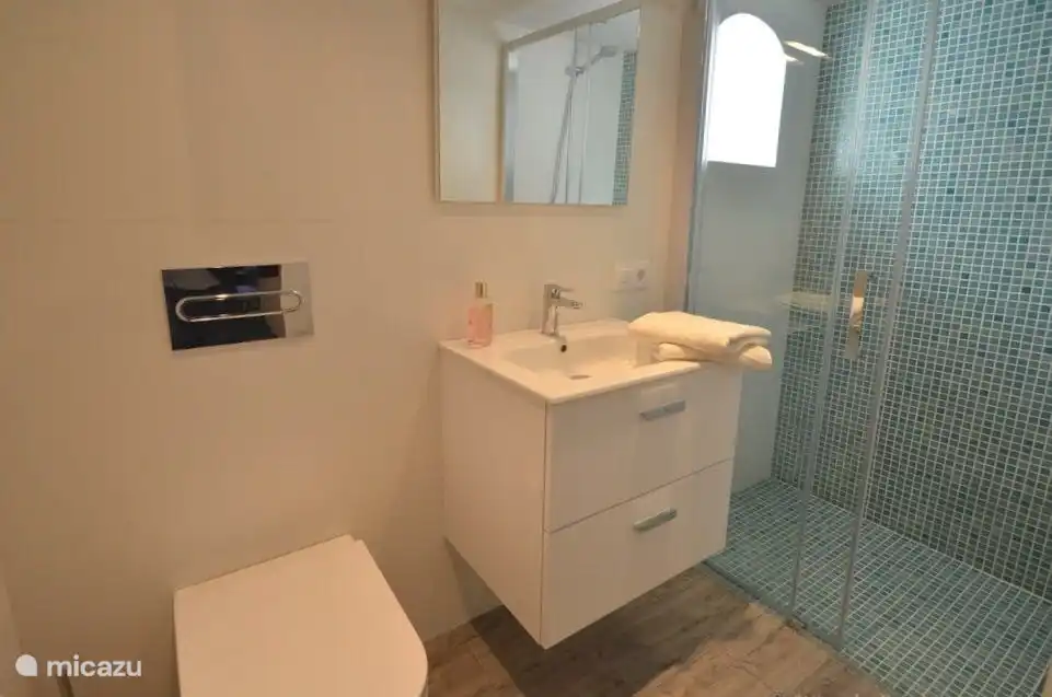 BAÑOS CON SUELO RADIANTE