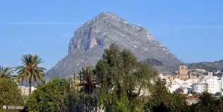 EN EL CONSERVATORIO DE FRENTE, NOSOTROS TIENE LA PUESTA DE SOL Y VISTA AL MONTGO
