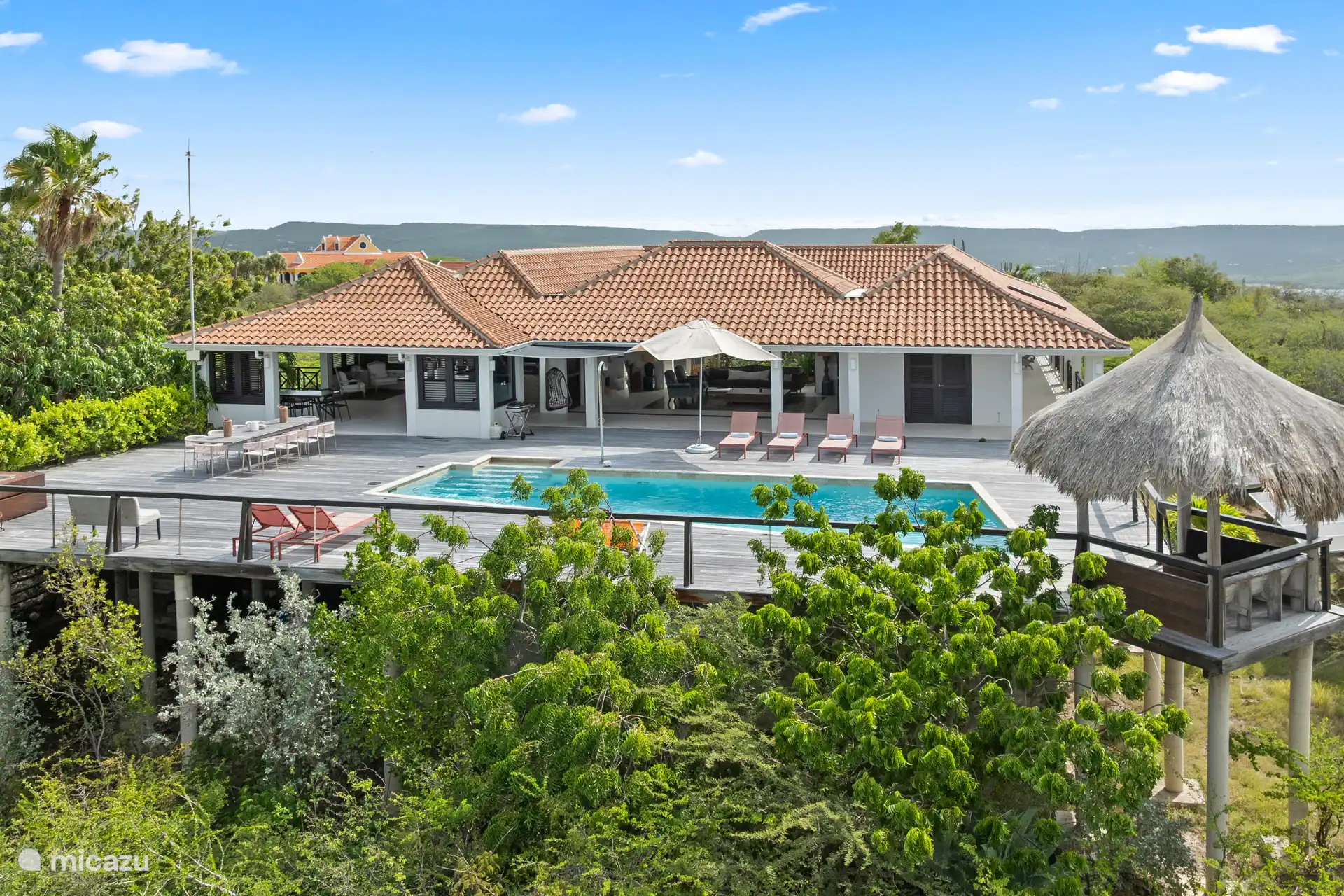 Diese schöne und geräumige Villa für 12 Personen befindet sich im schönsten und höchsten Teil des Coral Estate Resorts. 