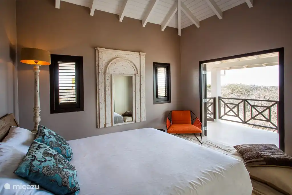 Schlafzimmer 3 mit Gemeinschaftsbad. 