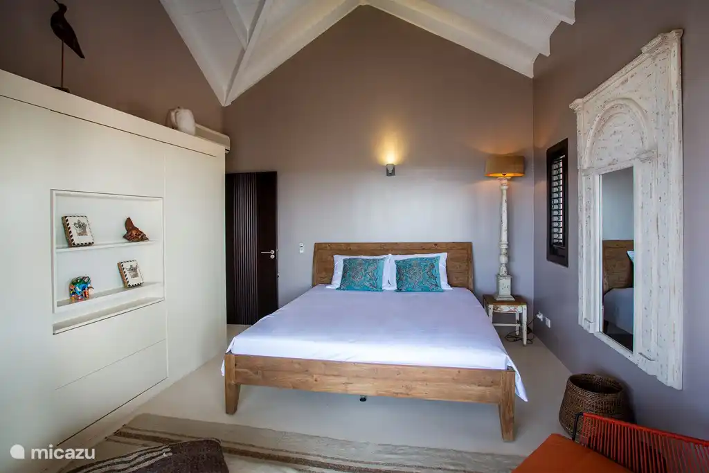 Schlafzimmer 3 mit einem Gemeinschaftsbad.