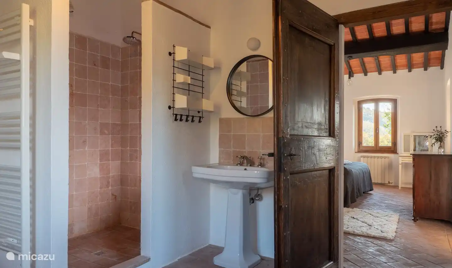 Badezimmer Master-Schlafzimmer