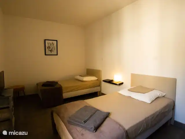 Aurélia Sarlat | France, Dordogne, Sarlat-la-Canéda - maison de vacances chambre à coucher