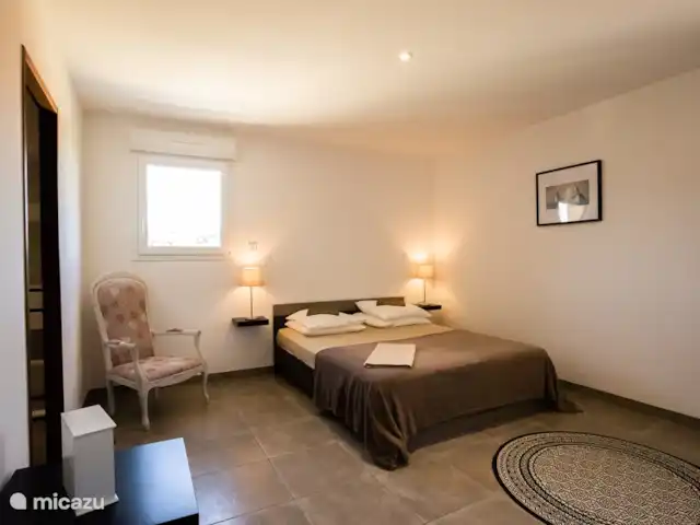 Aurélia Sarlat | France, Dordogne, Sarlat-la-Canéda - maison de vacances chambre à coucher