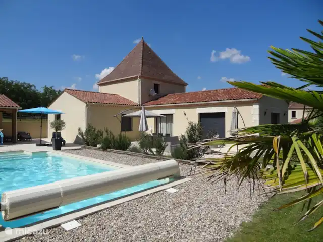 Aurélia Sarlat | France, Dordogne, Sarlat-la-Canéda - maison de vacances piscine