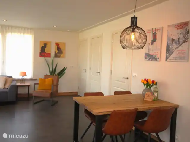 Bungalow Bavelds Home incl. Airco huren in Nederland, Overijssel, Denekamp - bungalow Gezellige eettafel voor 4 personen.