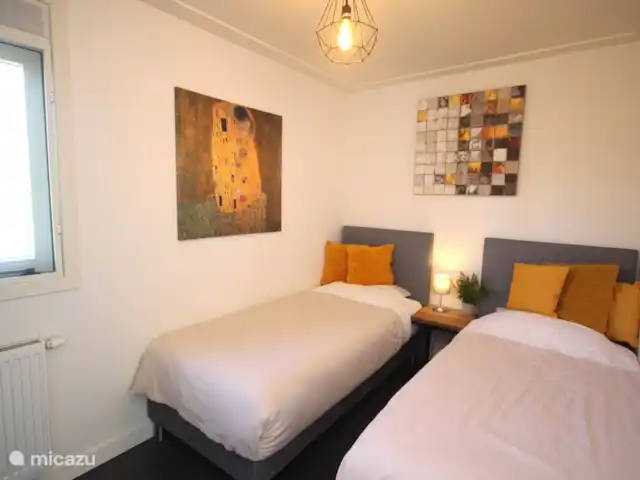 Bungalow Bavelds Home incl. Airco huren in Nederland, Overijssel, Denekamp - bungalow Ook de tweede slaapkamer beschikt over een kledingkast.