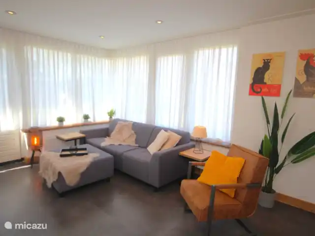 Bungalow Bavelds Home incl. Airco huren in Nederland, Overijssel, Denekamp - bungalow Comfortabele bank en fauteuille.