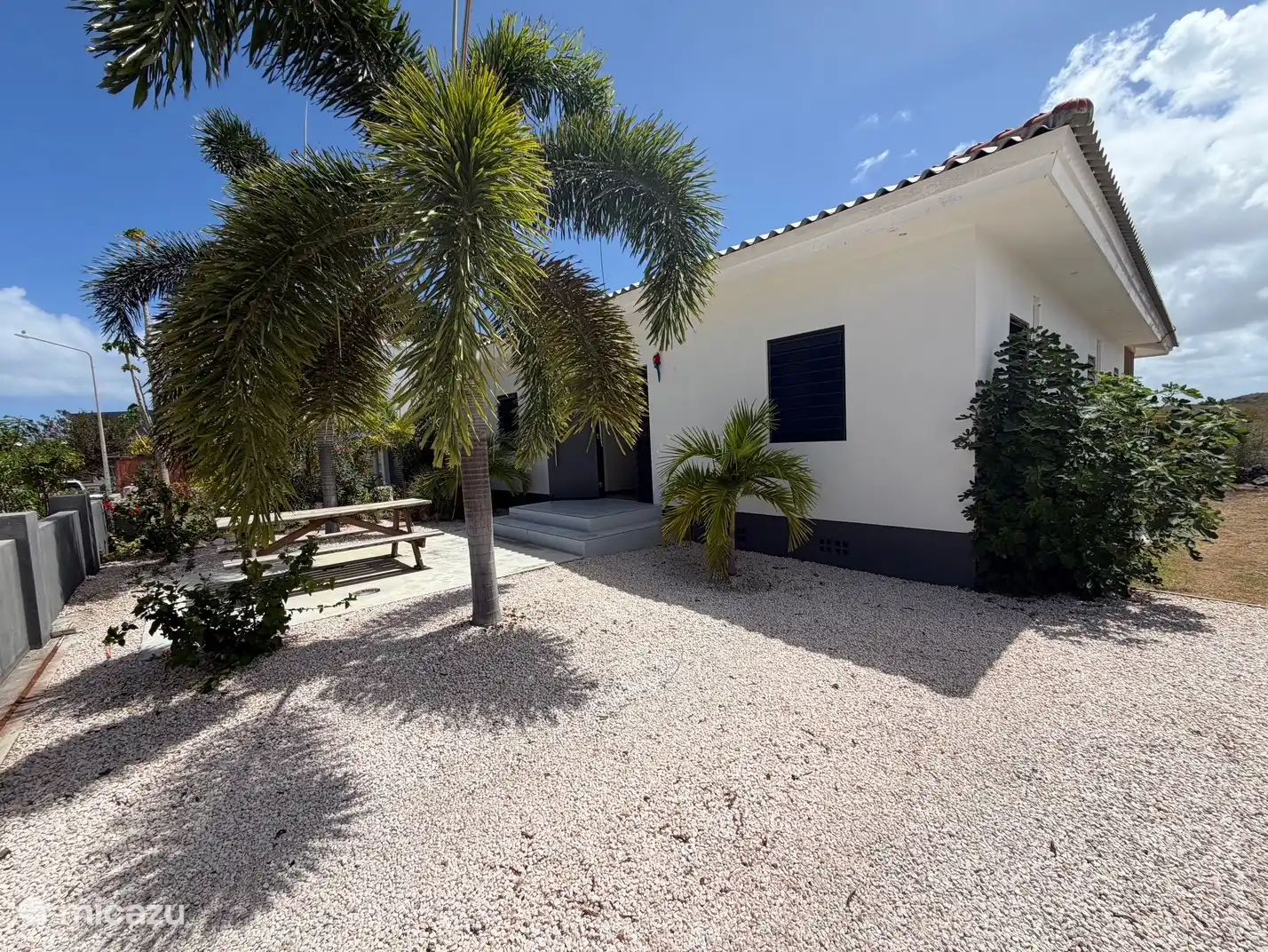 Voorzijde villa Cereja