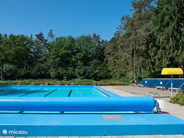 Huisje 78 in Drenthe huren in Nederland, Drenthe, Exloo - bungalow Op nog geen 10 min. fietsen (auto 5 min) is zwembad Leewal gelegen, waar u heerlijk kunt zwemmen en ontspannen.