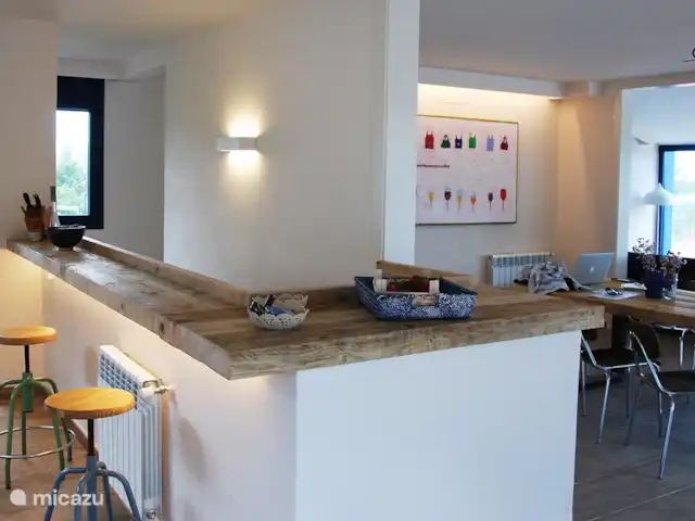 Location de Vacances Espagne, Costa Brava, Palamos, villa - Manuki Mas Costa Brava Villa Vue cuisine avec coin repas