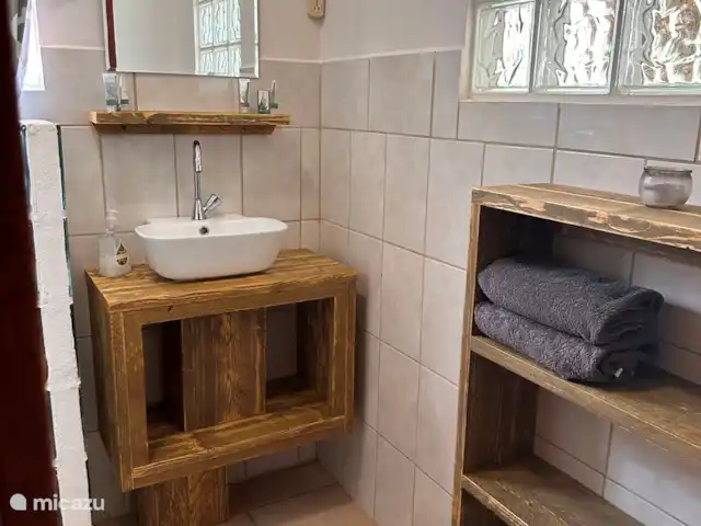 Casa Aruba | Aruba, Nord, Alto Vista - appartement Salle de bain avec serviettes