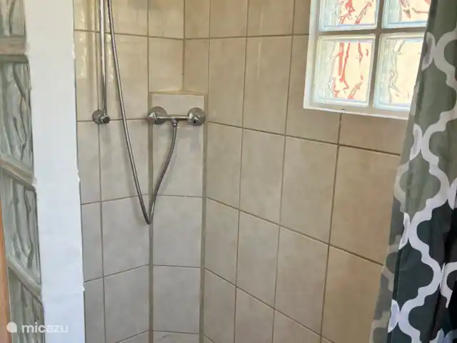 Casa Aruba | Aruba, Nord, Alto Vista - appartement Prenez une bonne douche parce que vous voulez transpirer à Aruba