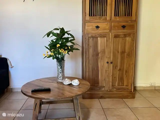 Casa Aruba | Aruba, Nord, Alto Vista - appartement Séjour avec canapé et cuisine ouverte
