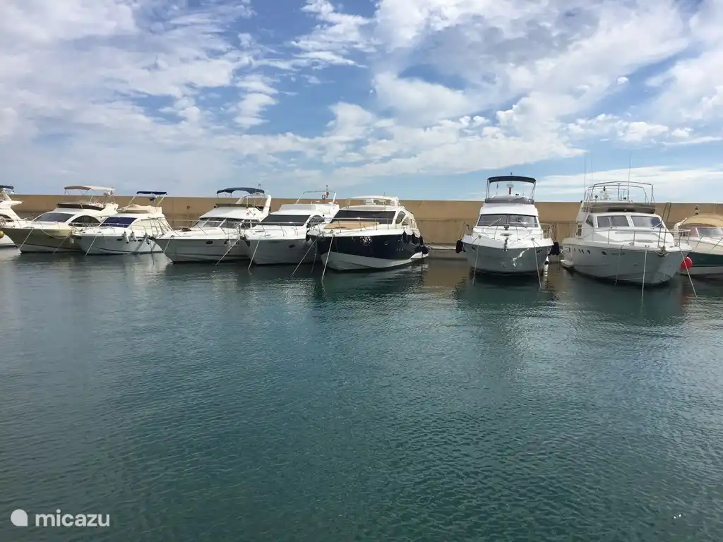 cabo Roig, belle plage avec port