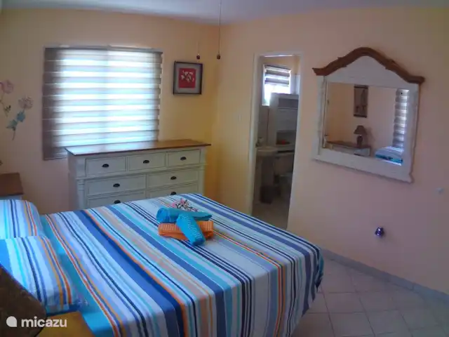 Cas Trupial - Villa con piscina en Aruba, Paradera, Paradera - villa Dormitorio principal con baño privado