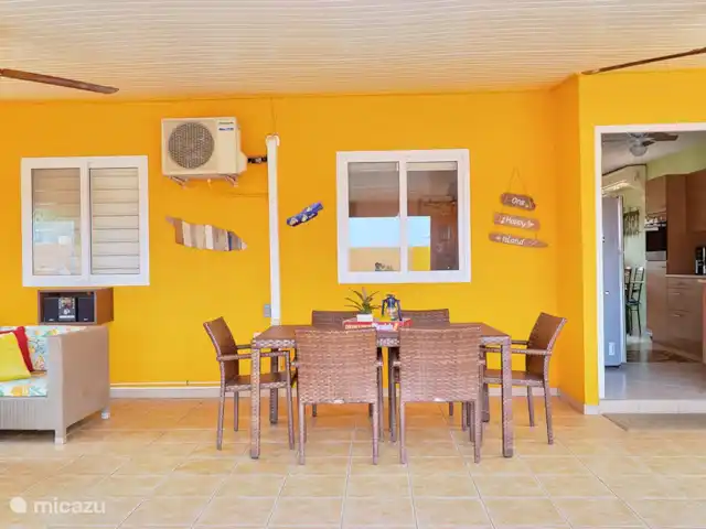 Cas Trupial - Villa con piscina en Aruba, Paradera, Paradera - villa porche cubierto