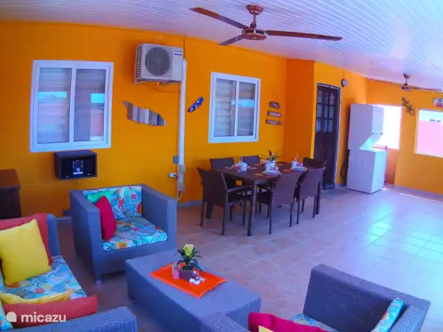 Cas Trupial - Villa con piscina en Aruba, Paradera, Paradera - villa porche cubierto