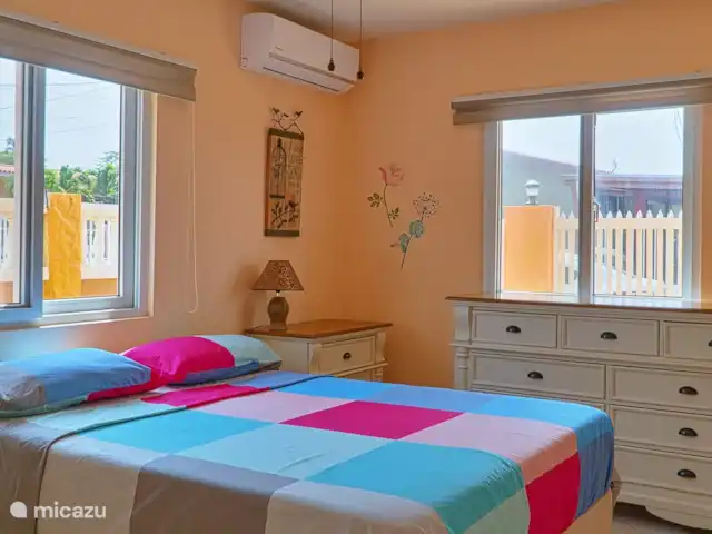 Cas Trupial - Villa con piscina en Aruba, Paradera, Paradera - villa Dormitorio principal con cama queen size (1,60)