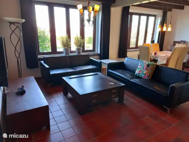 Casa de vacaciones 'La vieja escuela' en Países Bajos, Zelanda, IJzendijke - casa vacacional La sala de estar.