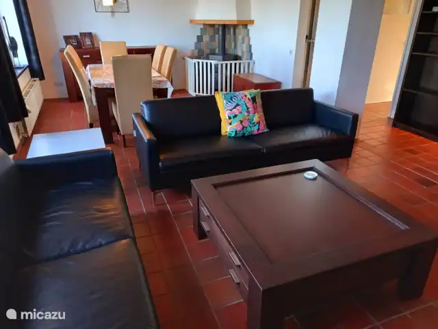 Casa de vacaciones 'La vieja escuela' en Países Bajos, Zelanda, IJzendijke - casa vacacional La sala de estar.