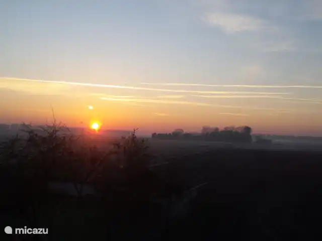 Casa de vacaciones 'La vieja escuela' en Países Bajos, Zelanda, IJzendijke - casa vacacional ver desbordamiento, amanecer