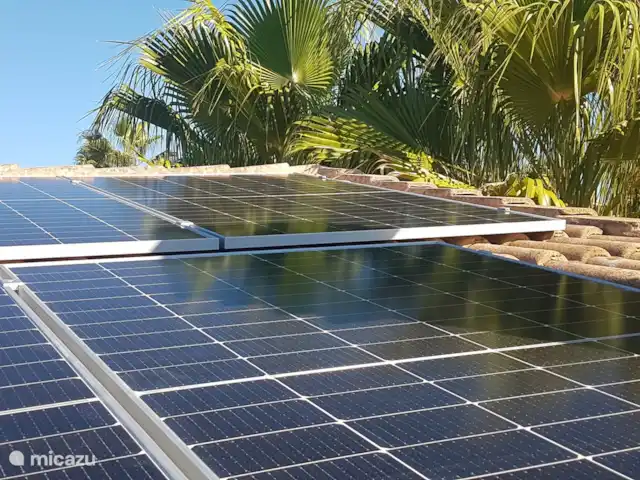 Villa de luxe avec chauffage. piscine privée | Espagne, Costa Blanca, Gata de Gorgos - villa Panneaux solaires sur la maison.
