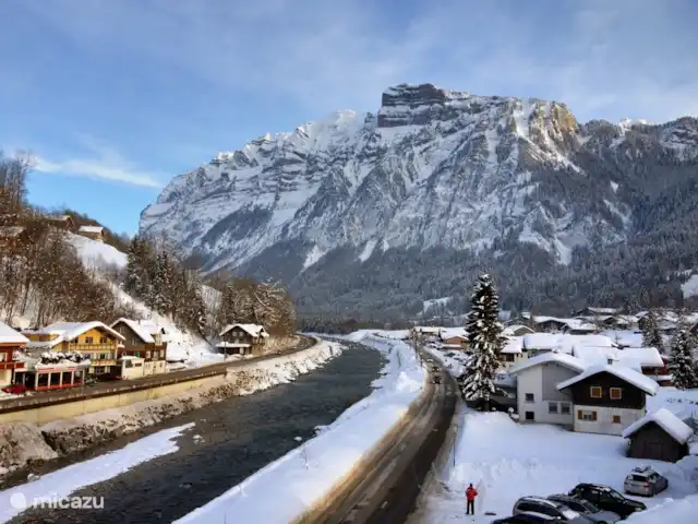 Mellau Apartamento 322 en Austria, Vorarlberg, Mellau  - apartamento Vista desde el balcón en invierno.