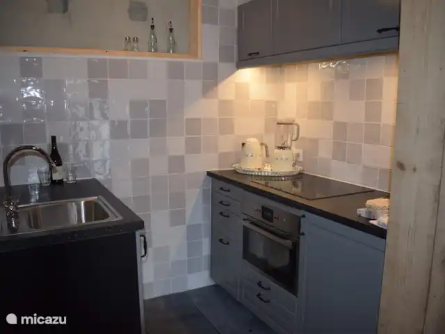 Maison QQ | France, Puy-de-Dôme, Gouttières - maison de vacances Cuisine entièrement équipée