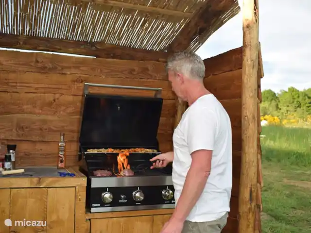 Maison QQ | France, Puy-de-Dôme, Gouttières - maison de vacances un barbecue