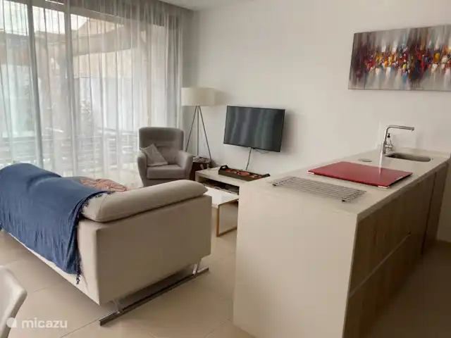 Casa de Sebilla -3 slpkmrs+3 badkmrs huren in Spanje, Murcia, San Pedro del Pinatar - villa Salon met Satelliet tv en een chromecast