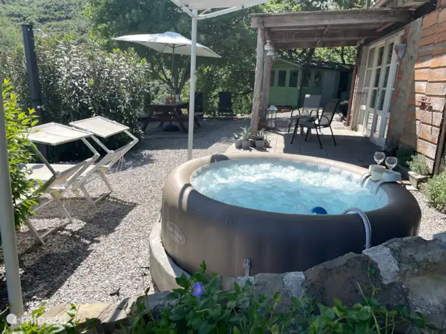 Studio Casetta dell'Angelo | Italie, Toscane, Castiglion Fiorentino - studio Le jacuzzi, principalement chauffé à l’énergie solaire