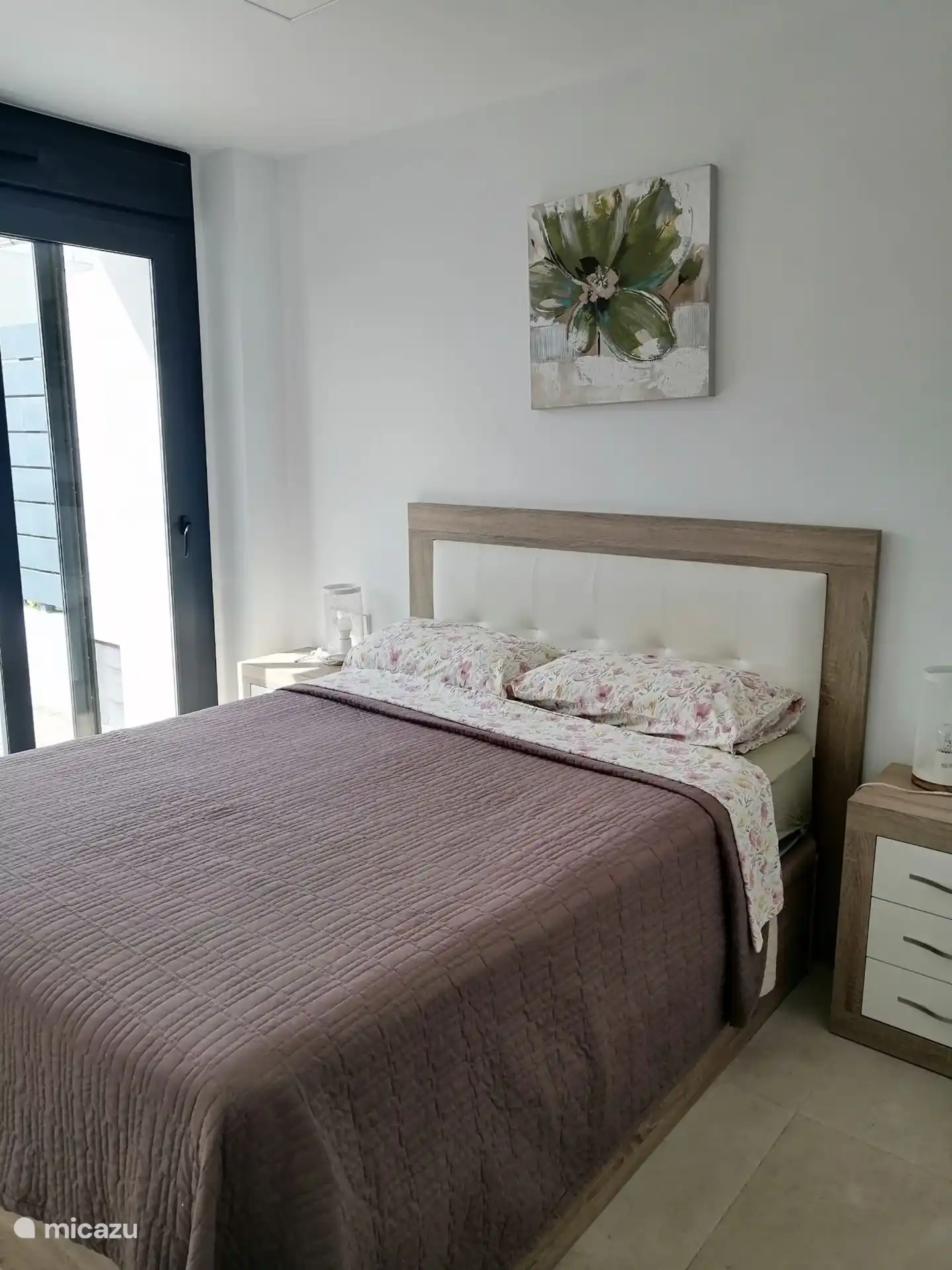 Chambre avec lit double 