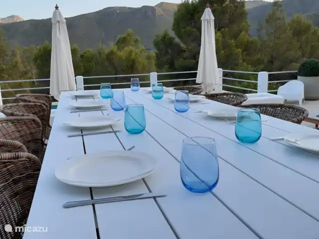 Mas Que una Casa en España, Costa Blanca, Adsubia - casa vacacional El sofá lounge en la gran terraza