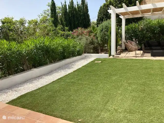 Villa Herrera en España, Costa Blanca, Moraira - villa ¿La hierba siempre está verde aquí?