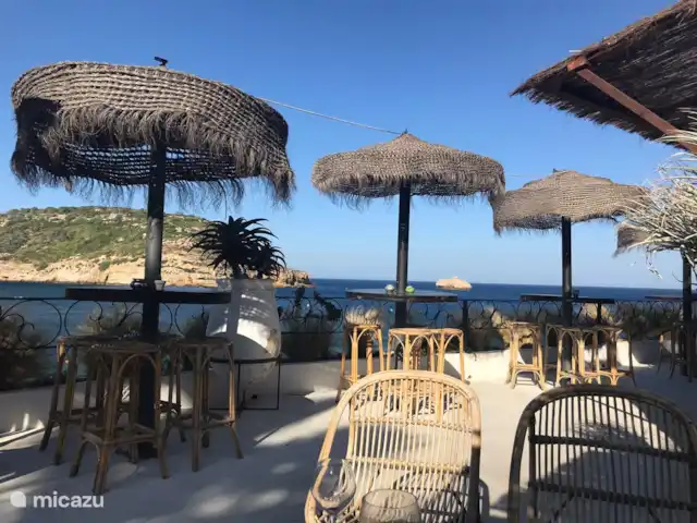 Villa Herrera en España, Costa Blanca, Moraira - villa Restaurante Cala Clemence Javea, muy recomendable para desayunar o comer. Espectacular vista sobre el mar.