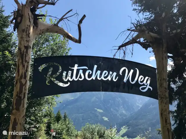Résidence Neukirchen | Autriche, Salzburgerland, Neukirchen am Grossvenediger - appartement Si vous prenez la télécabine adjacente, vous pouvez redescendre. Toboggans pour petits et grands !