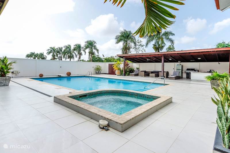 Vakantiehuis Suriname, Commewijne, Nieuw Amsterdam Appartement Appartement Belwaarde met zwembad
