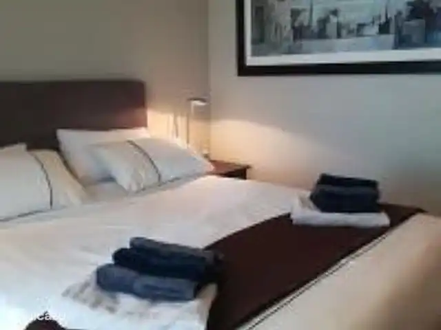 Location de Vacances Afrique du Sud, Le Cap (Cap occidental), Le Cap, appartement - Plage du lagon, Le Cap La chambre principale avec salle de bain attenante.