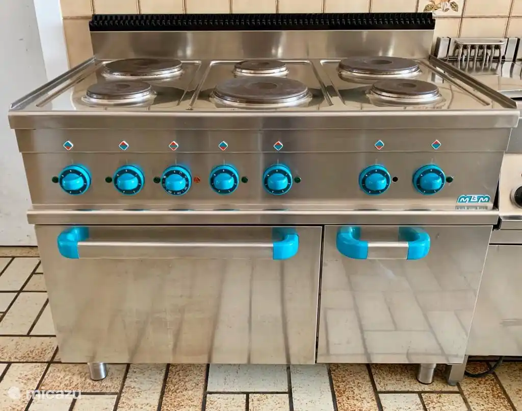 Gasherdhaus in unserer geräumigen Küche