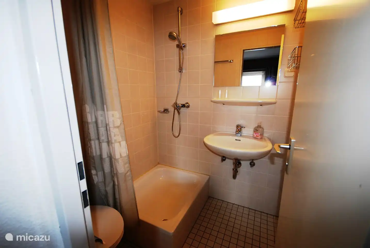 Badezimmer von Zimmer 1